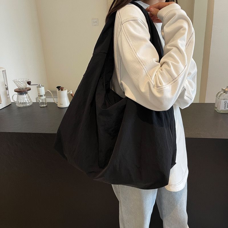 Textured Canvas Tote Bag — Everyday Style That Goes Everywhere