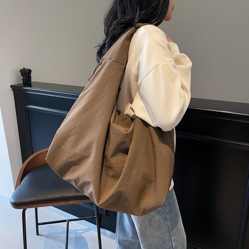 Textured Canvas Tote Bag — Everyday Style That Goes Everywhere